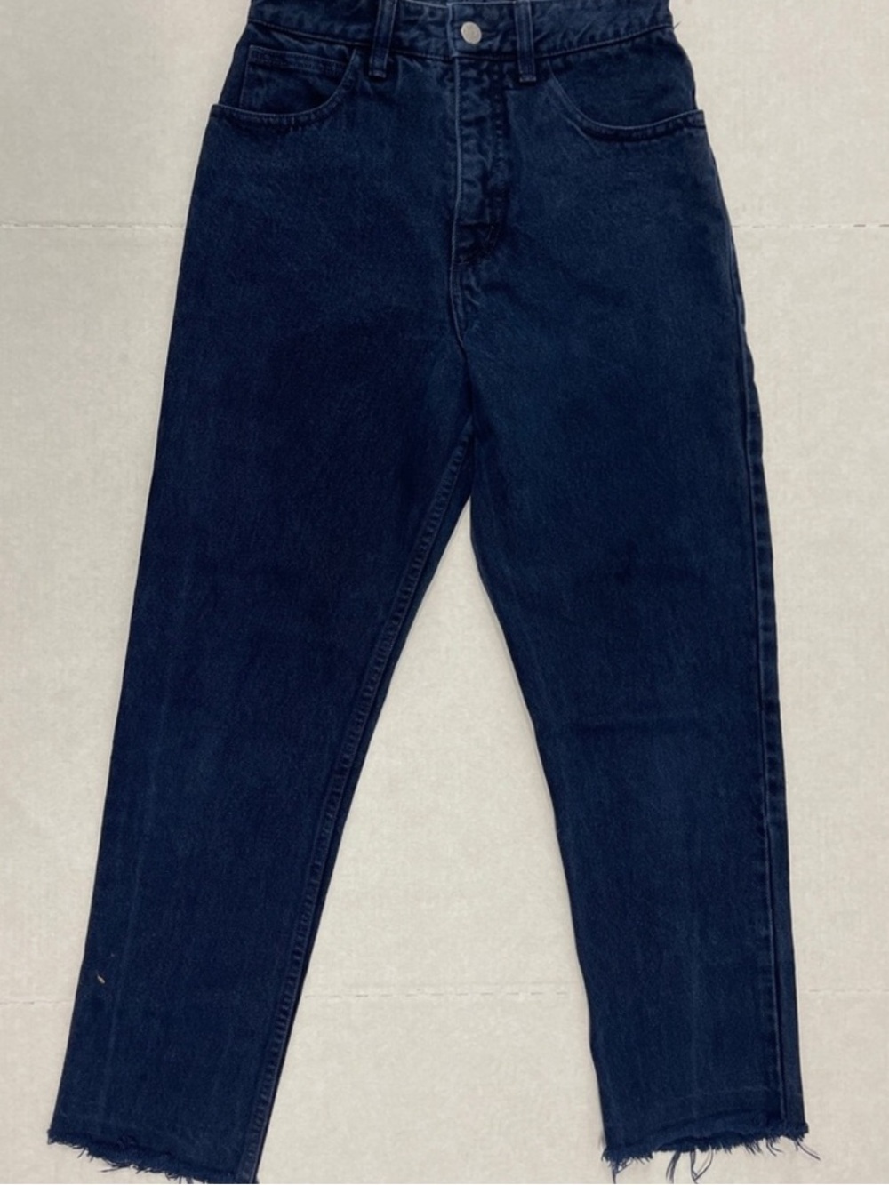 EUVC Vintage 80’s Guess by George Marciano Dark Blue Jeans w/Red Pocket Triangle